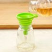 Kicsire összehajtható szilikon tölcsér, zöld szín